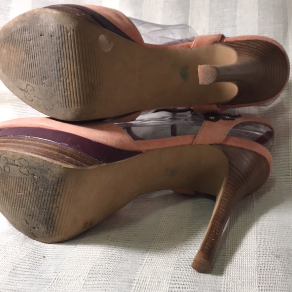 Jessica Simpson heels, 8.5 - Picture 4 of 7